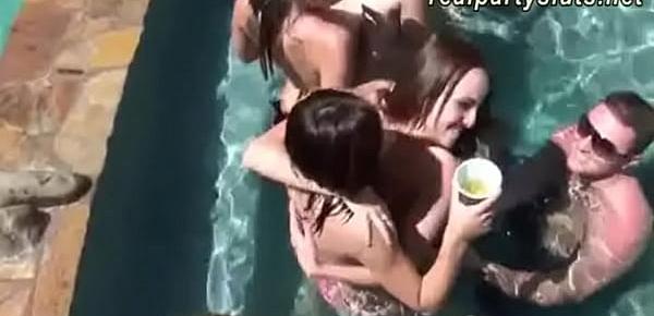  Bunch of nasty amateur college sluts party and groupsex